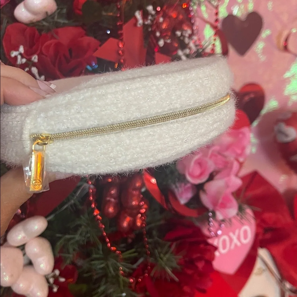 CHANEL Beauté Cream Round Cosmetic Pouch with Gold Logo